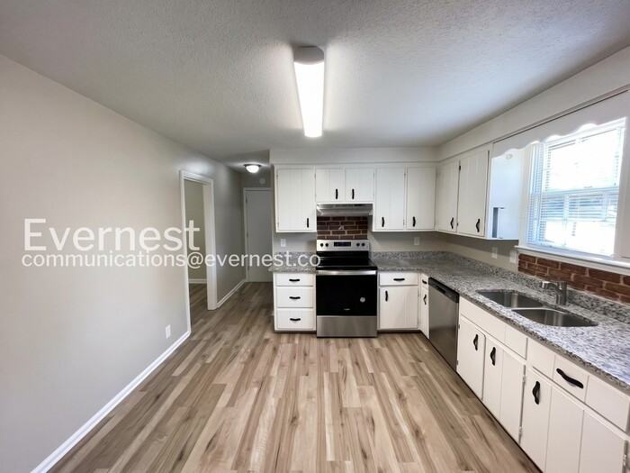 638 Bunker Hill Rd - Photo 6 of 24