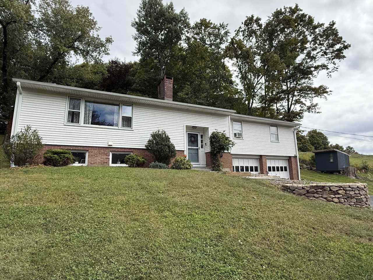 191 Carmel Hill Rd S #2 - Photo 3 of 17
