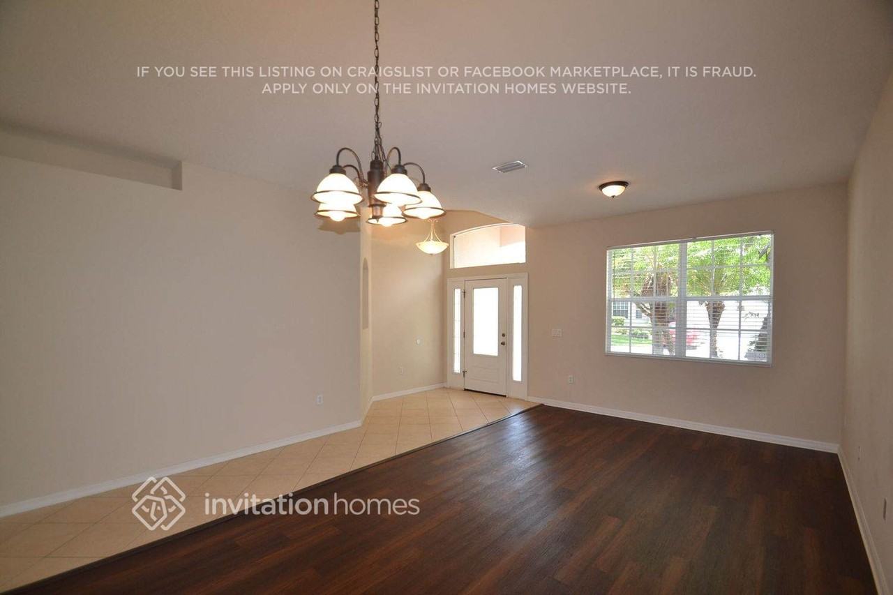 8819 Haven Harbour Way - Photo 2 of 13