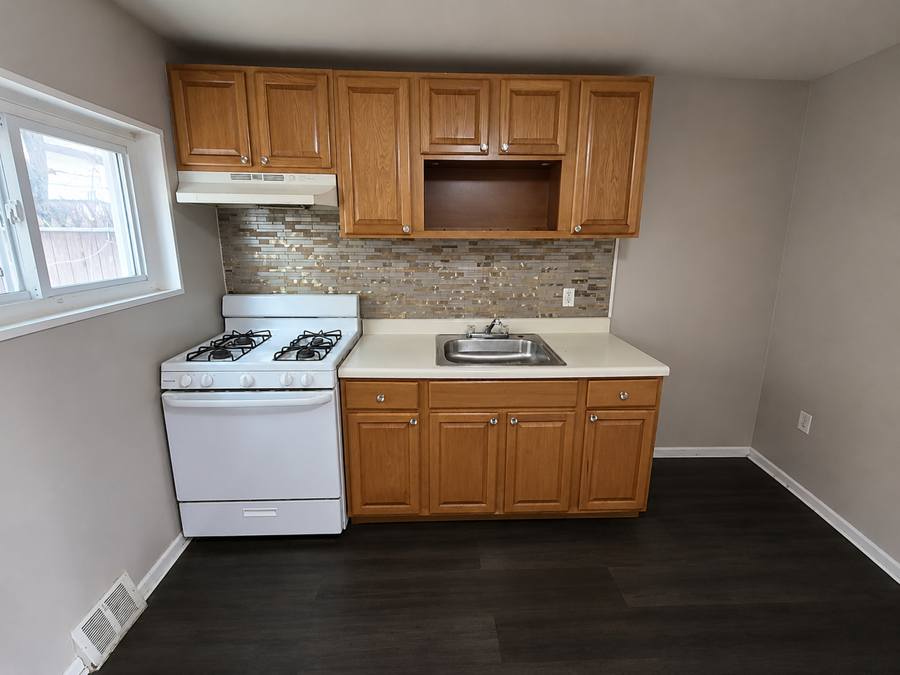 3438 Crystal St #NA - Photo 4 of 13