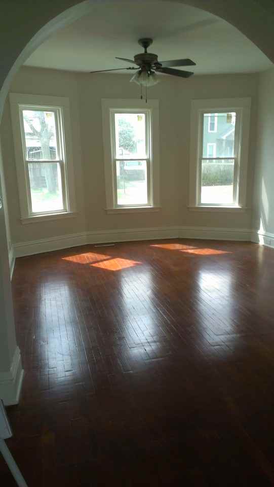 625 Jackson St Nw #1 - Photo 4 of 13