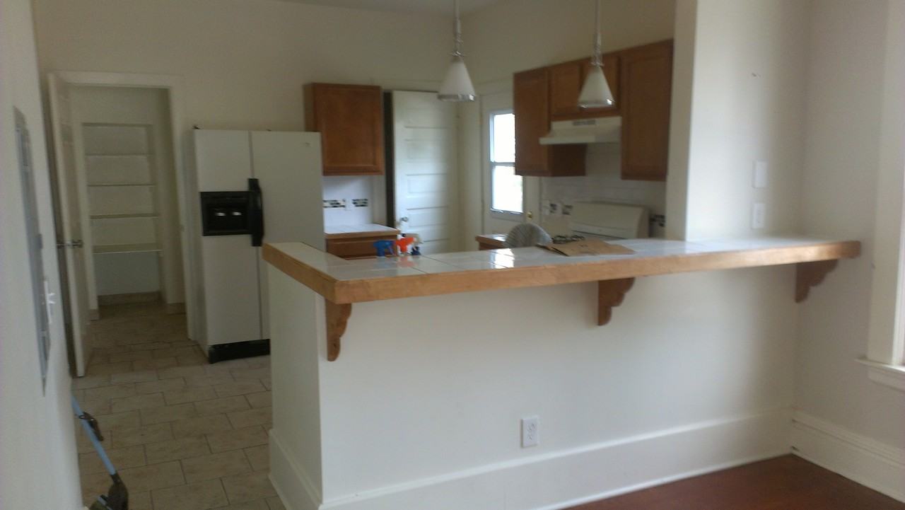 625 Jackson St Nw #1 - Photo 6 of 13