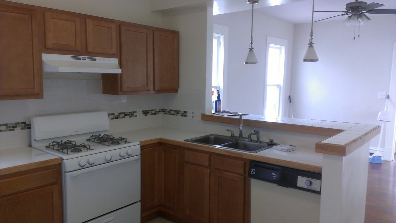 625 Jackson St Nw #1 - Photo 7 of 13