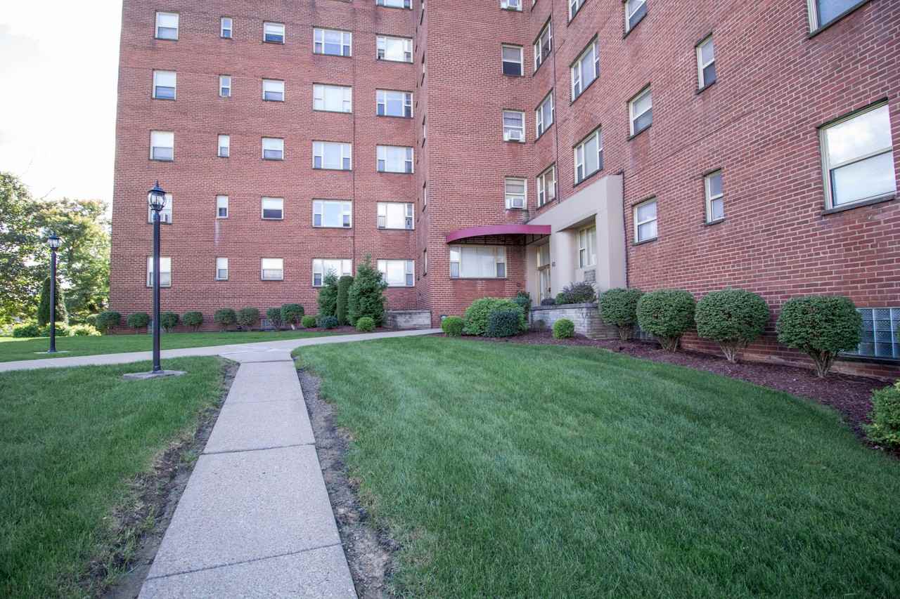 60 Clover Dr #60-68 - Photo 2 of 5
