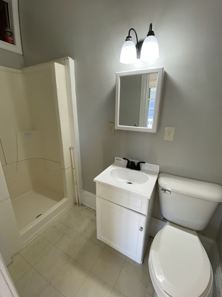 411 Dodge St #1 - Photo 6 of 11