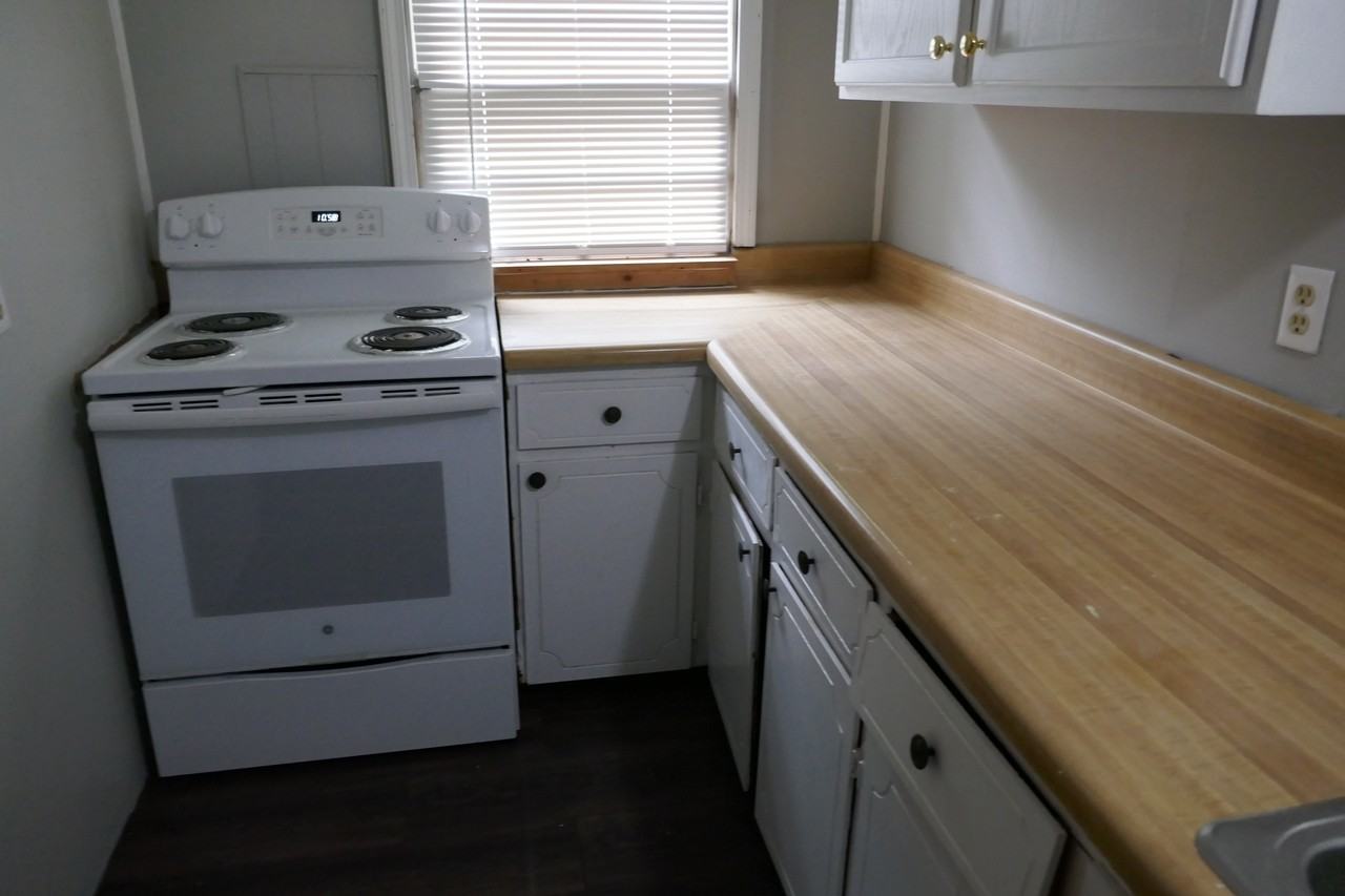 325 Church Rd - Photo 3 of 4