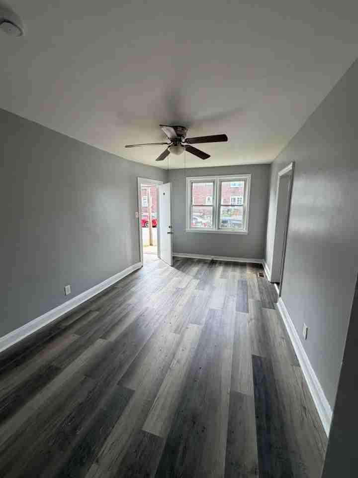 18 W Jeffrey St - Photo 5 of 11