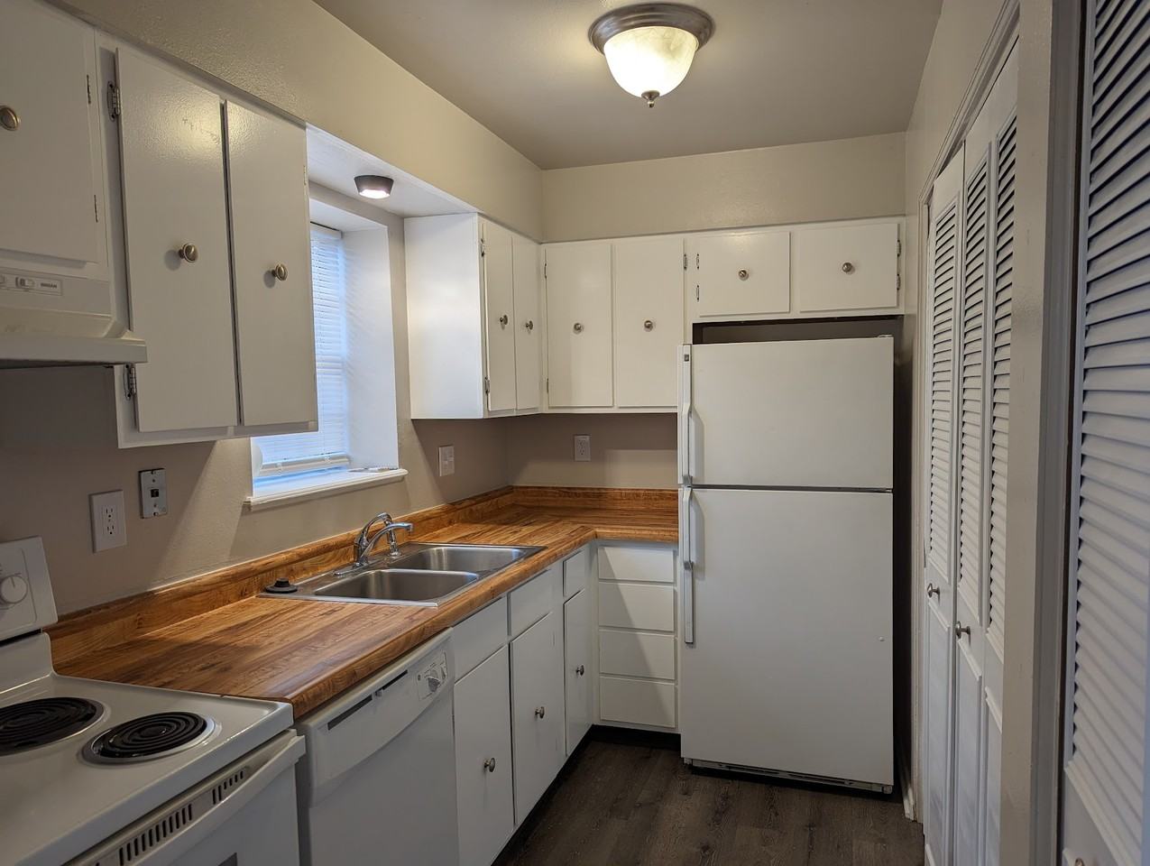 127 Bonnymede Rd #131 - Photo 2 of 9