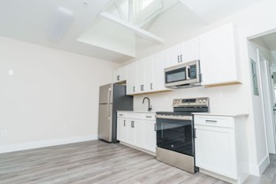 115 Ne Front St #203 - Photo 1 of 1