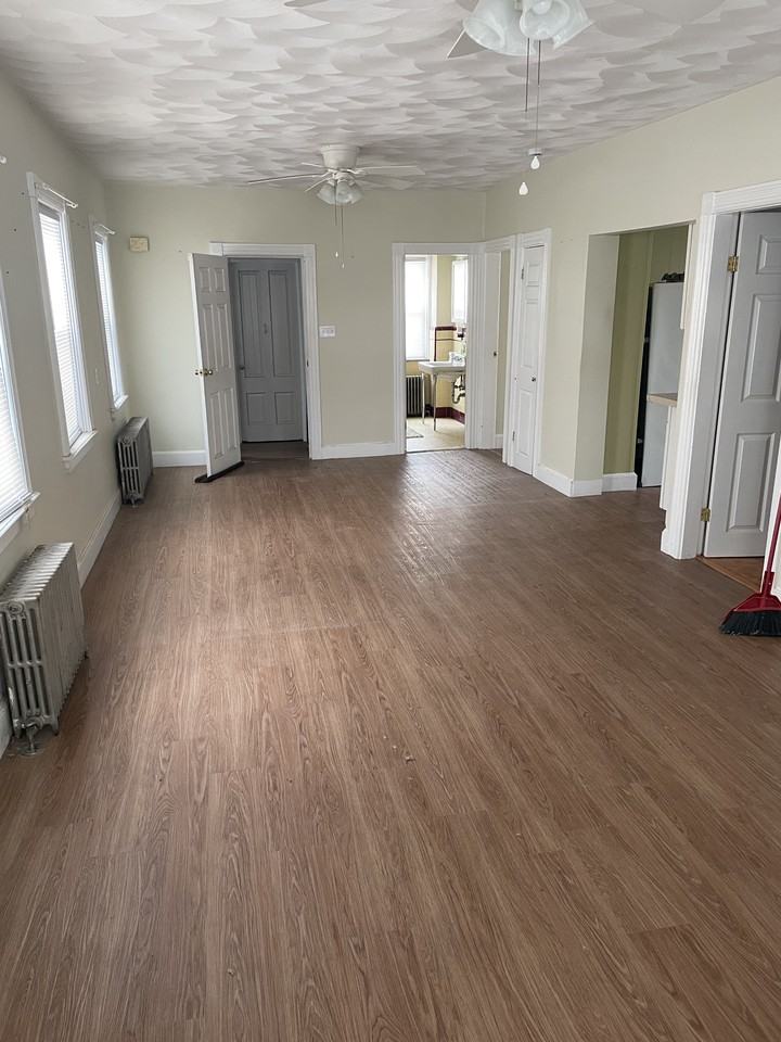 25 Colony St #1 - Photo 6 of 9