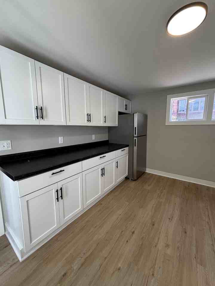 900 E Houghton Ave - Photo 3 of 12