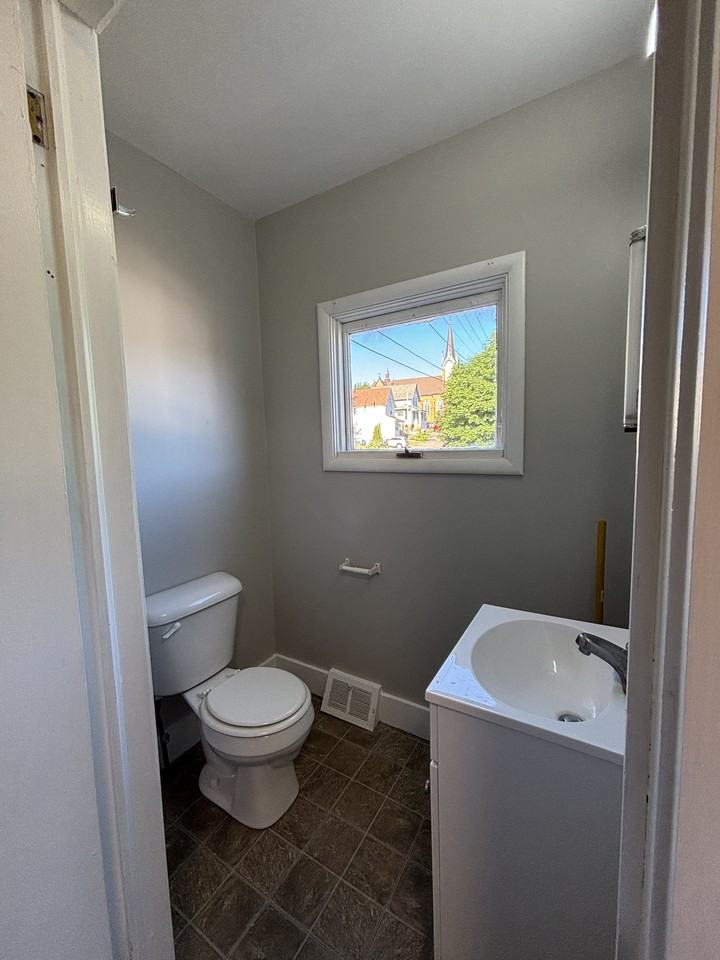 900 E Houghton Ave - Photo 6 of 12