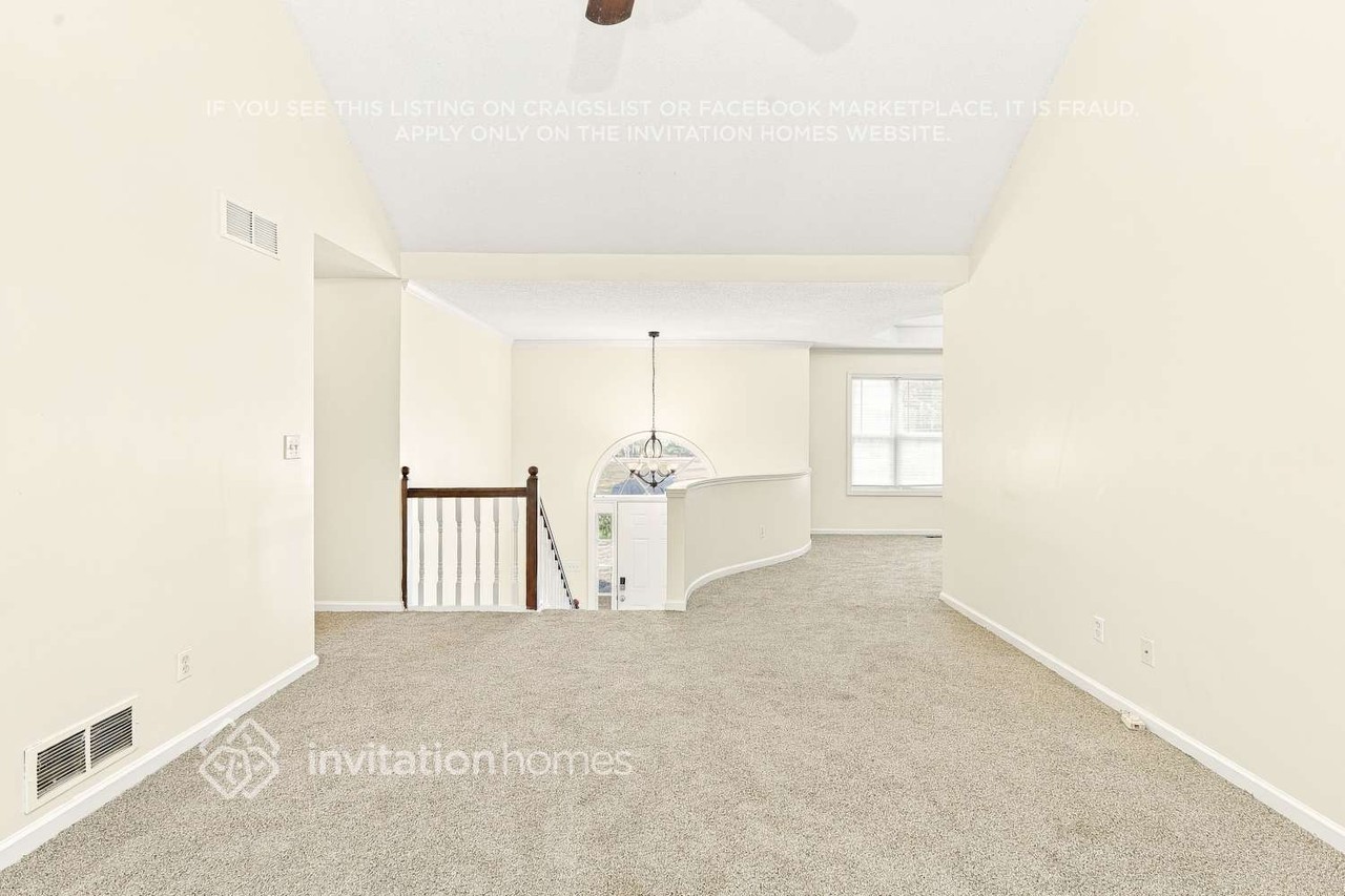 7262 Brittany Way - Photo 6 of 18