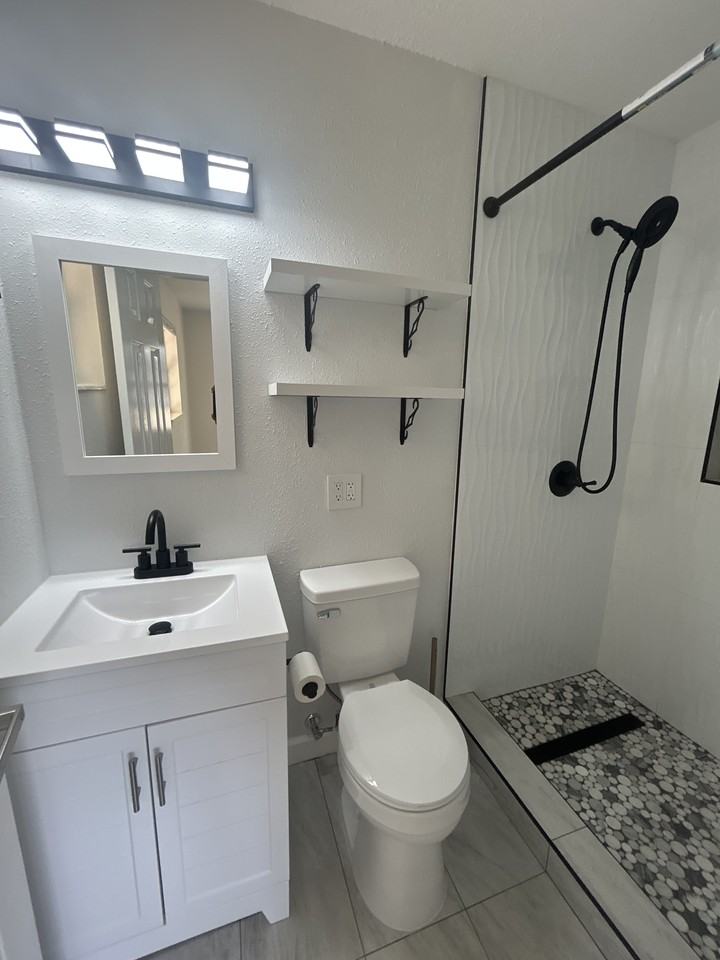 280 N Lorraine Dr #NA - Photo 6 of 9