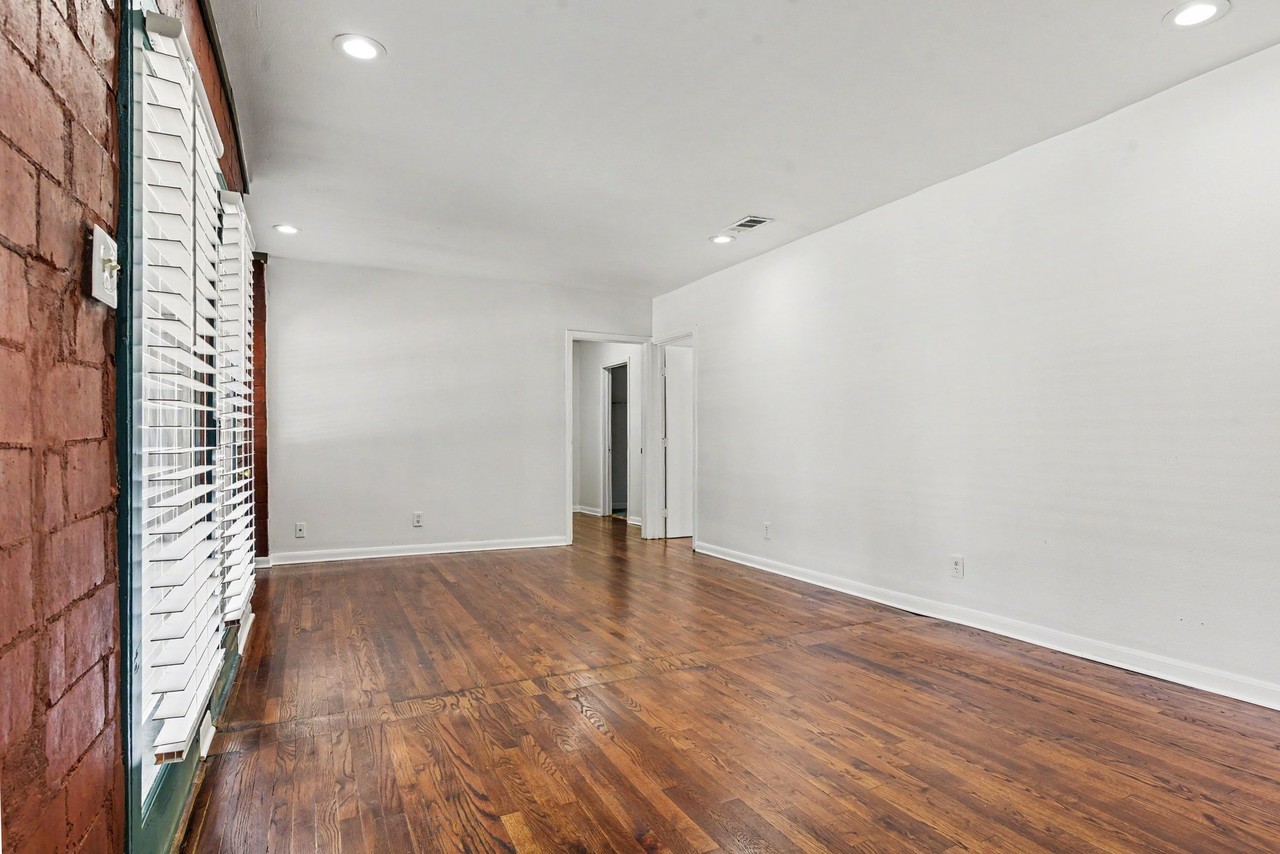 405 N Prairie Ave - Photo 6 of 12