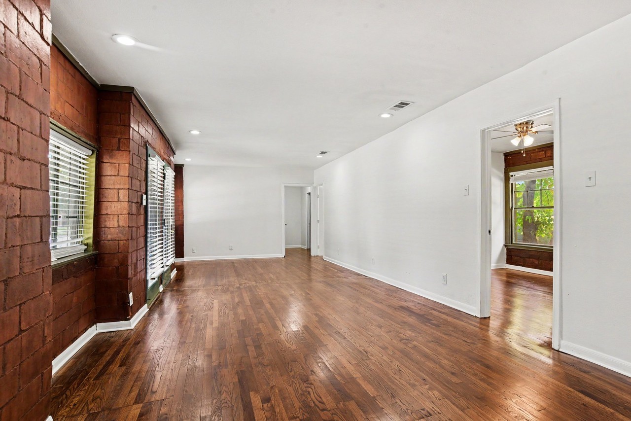 405 N Prairie Ave - Photo 7 of 12