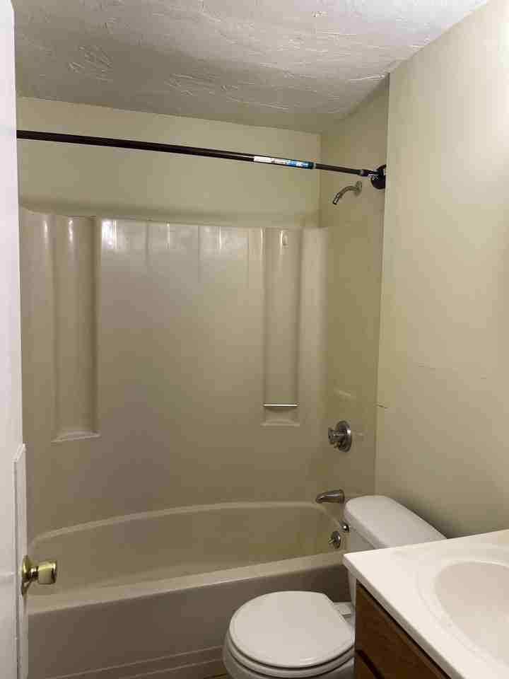 260 Spring Cir #101B - Photo 2 of 6
