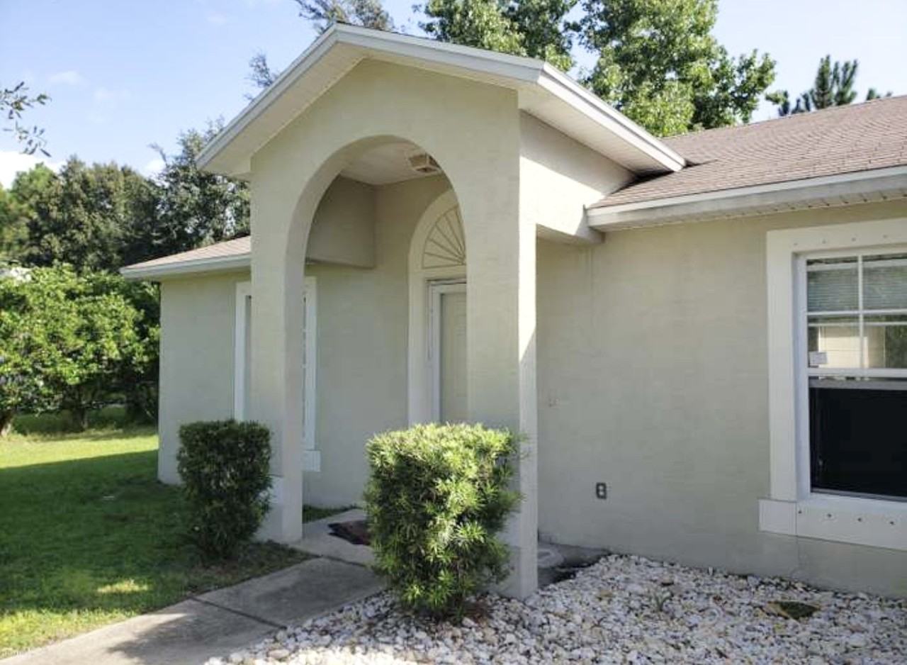 26 Lansing Ln - Photo 2 of 9