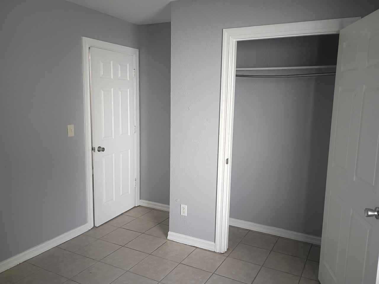 615 Se 13th St - Photo 5 of 12