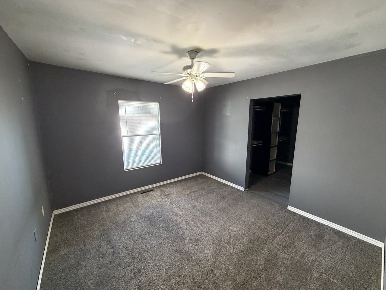 305 W Lindburg St - Photo 5 of 17