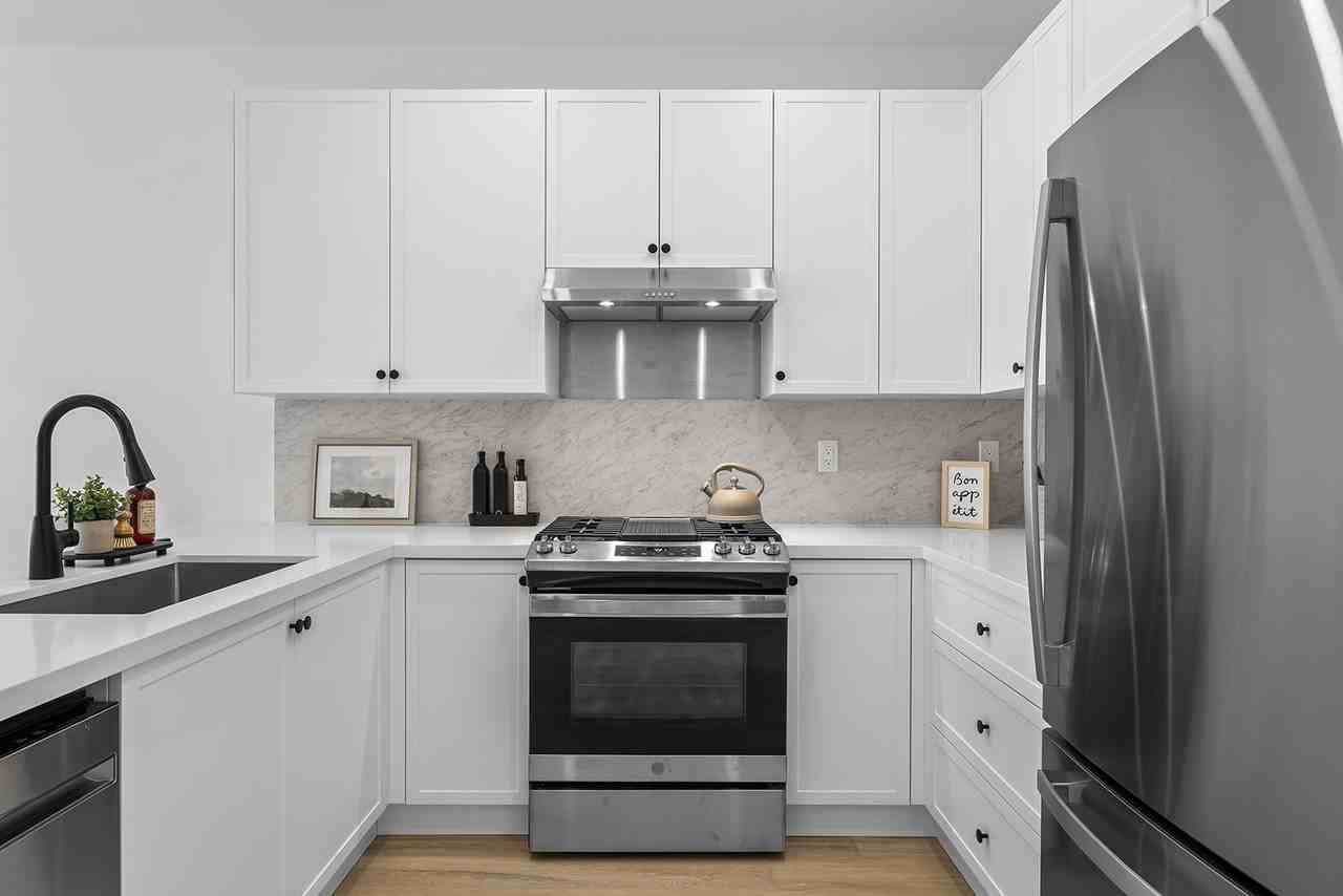 3210 Salmon Road #5 - Photo 7 of 37