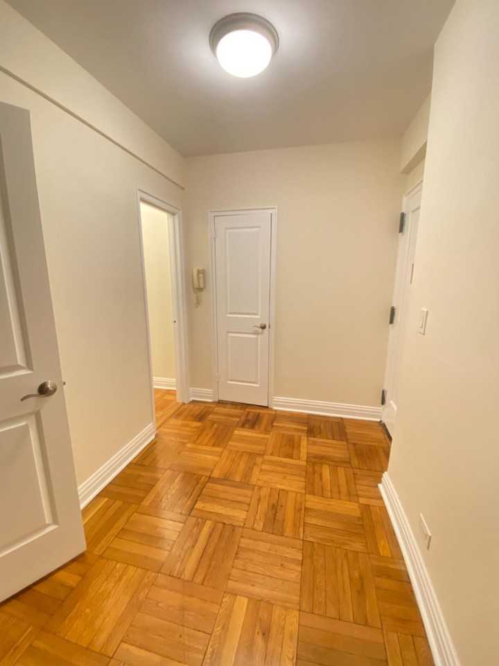 E 56th St #9D - Photo 2 of 6