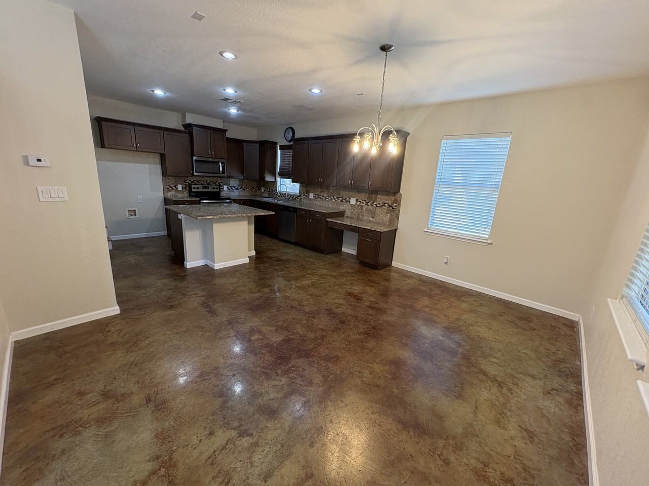 841 Scenic Cir #1 - Photo 6 of 14