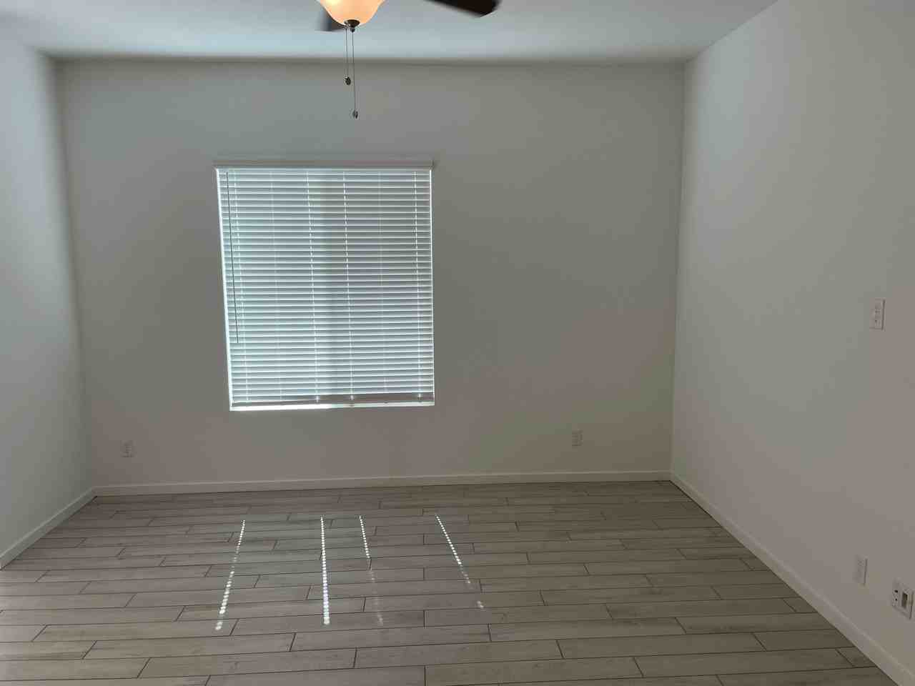 901 South Smith Road - 1025 - 1025 #1025 - Photo 3 of 23