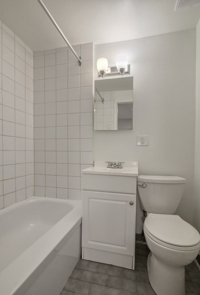 539 Prince-Arthur west - Photo 6 of 50