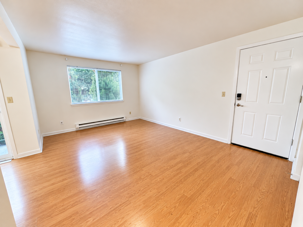 12208 118th Ave E #B - Photo 2 of 14