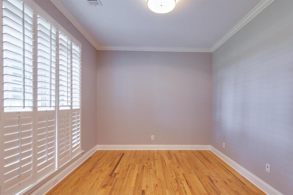 7341 4th Ave #1 - Photo 7 of 36