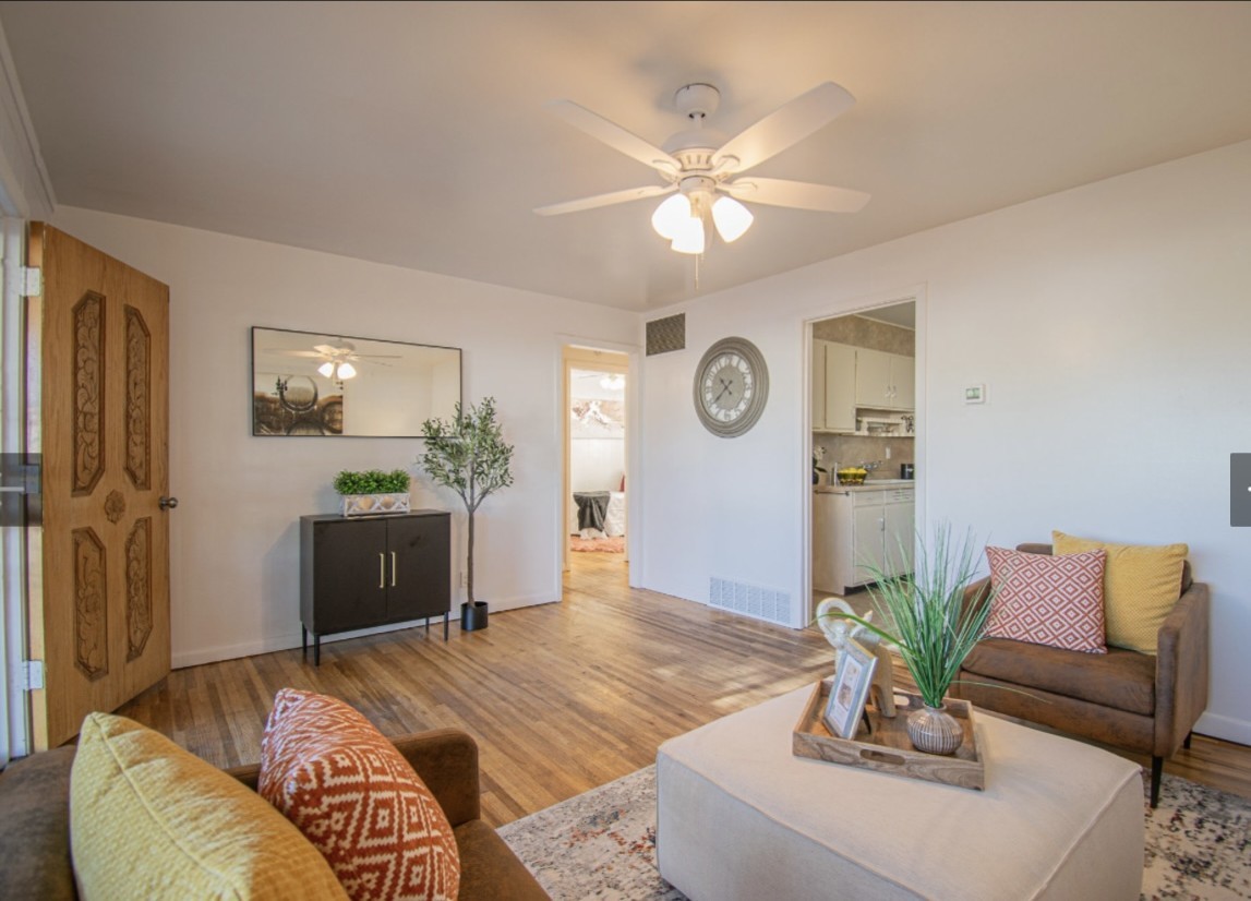 247 S 360 W #1 - Photo 2 of 20