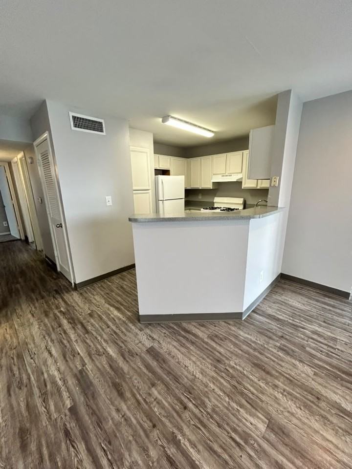 2601 Sarah Avenue-074 #074-60 - Photo 2 of 17