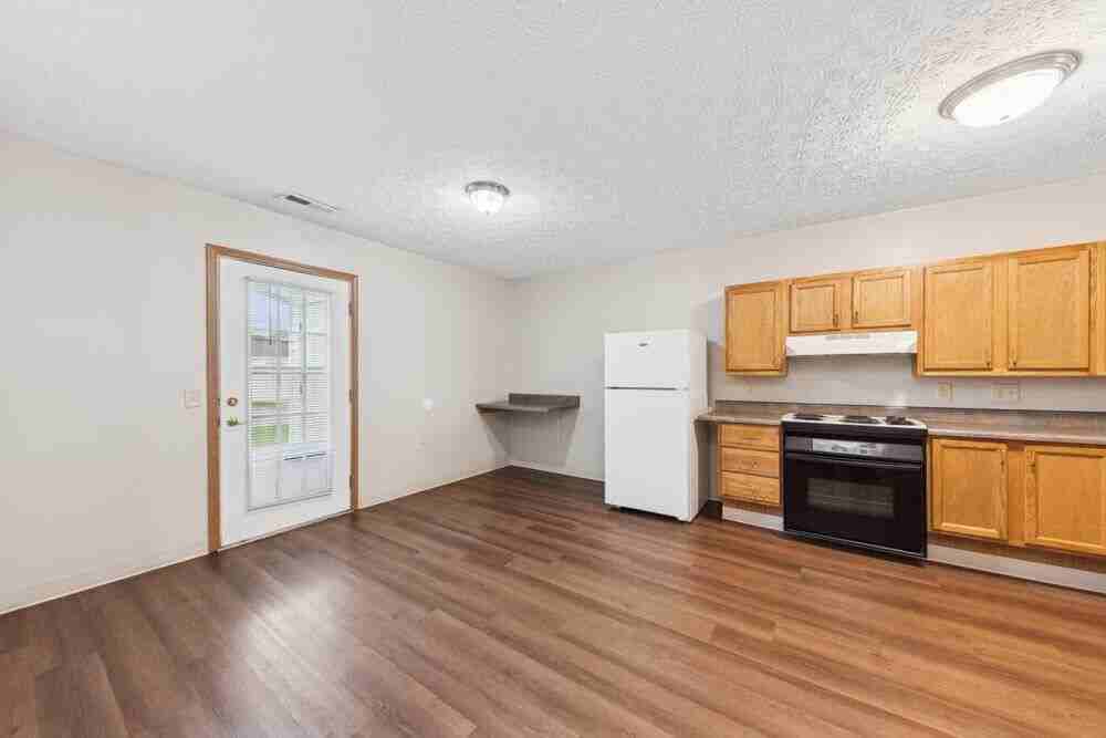 Webster Glen - Photo 2 of 34