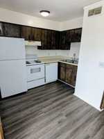 featured image of 1031 Harold Dr #1