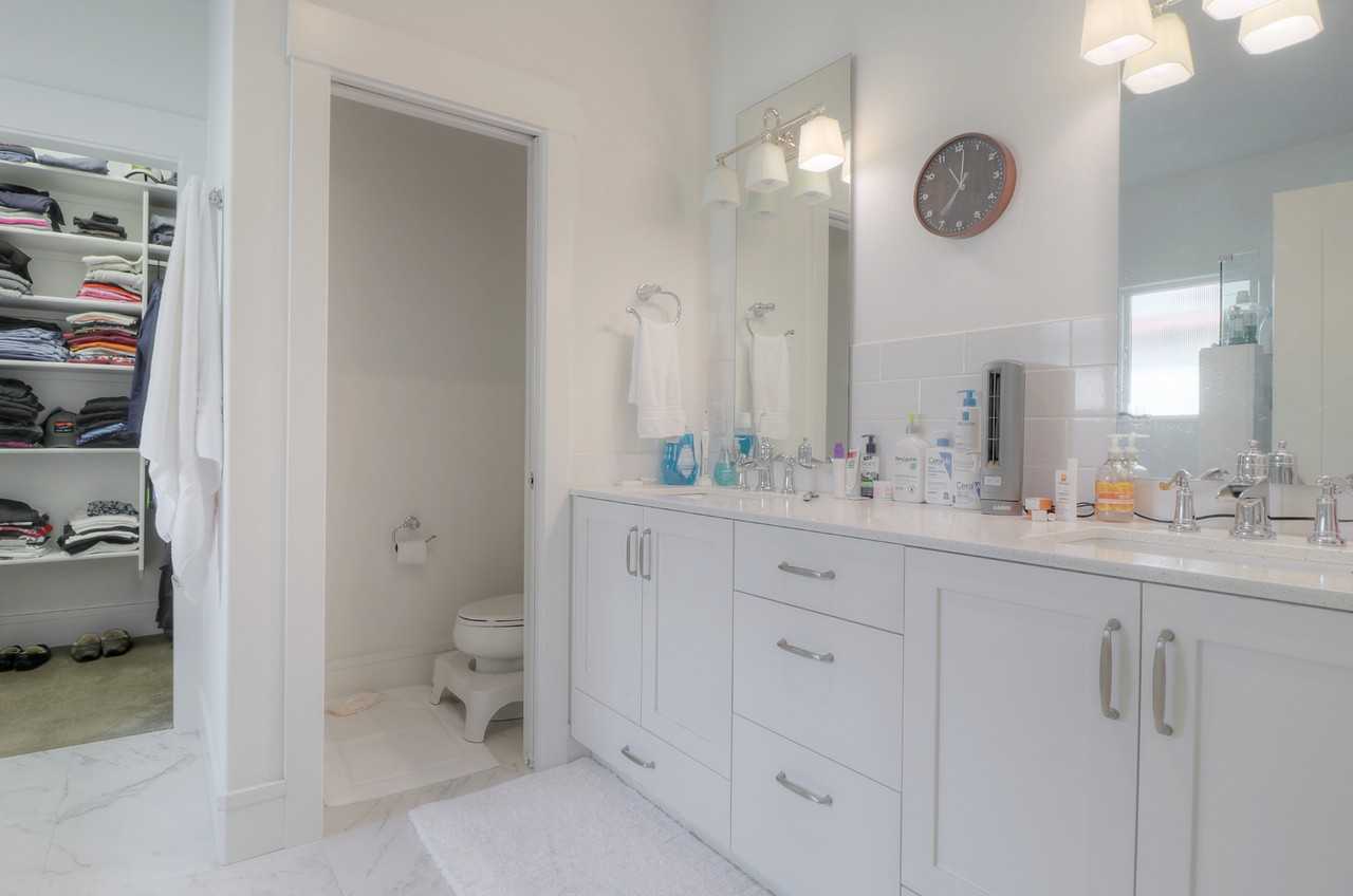 1172 E Lone Shore Dr #1 - Photo 5 of 11