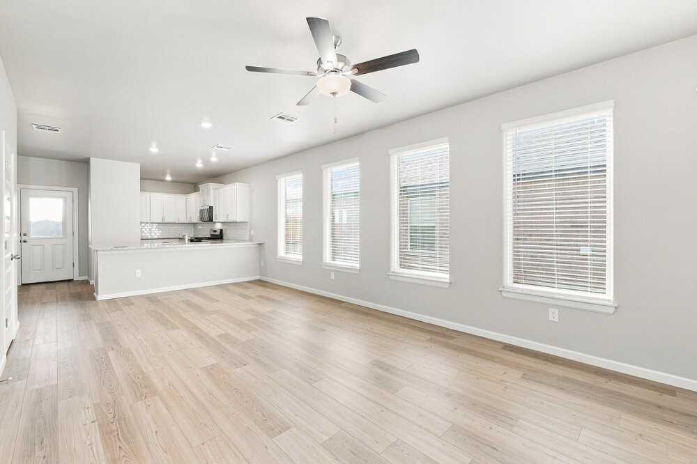 12708 Carrara Ln - Photo 5 of 17