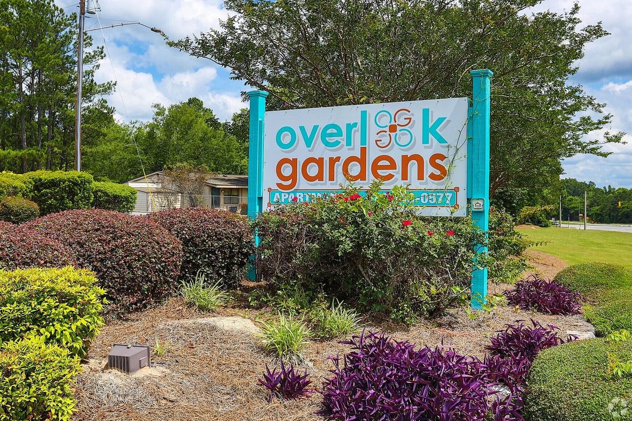 Overlook Gardens Apartments - Photo 6 of 33