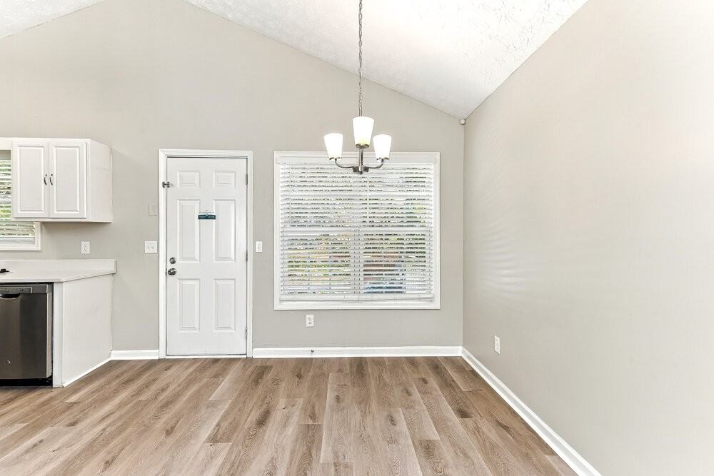 5539 Princeton Oaks Ln - Photo 7 of 18