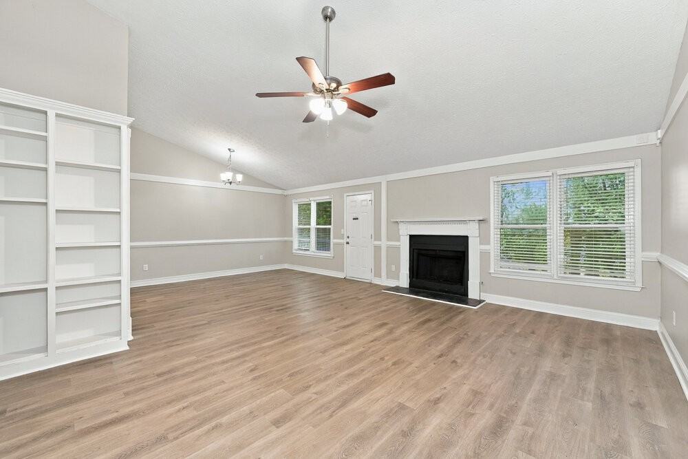 235 Grayland Creek Dr - Photo 3 of 16