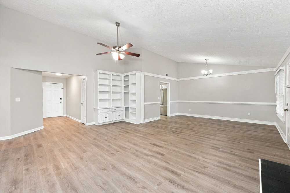 235 Grayland Creek Dr - Photo 4 of 16