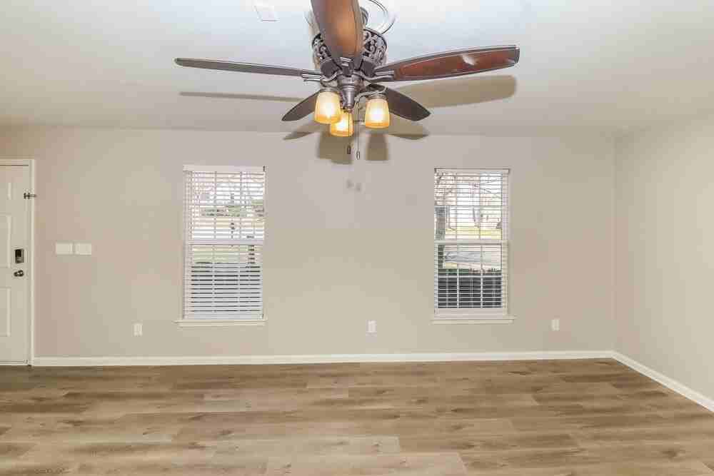 8448 Angwin Pl - Photo 5 of 17