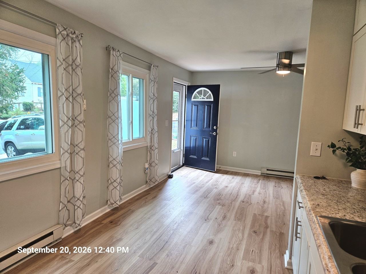 510 Rockland Ave #B - Photo 2 of 9