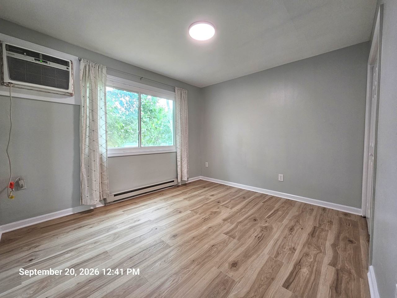 510 Rockland Ave #B - Photo 6 of 9