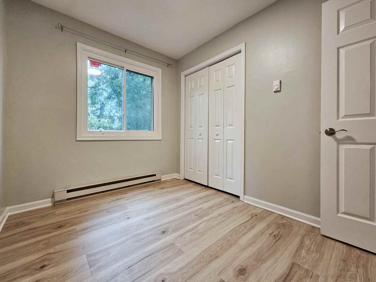 510 Rockland Ave #B - Photo 7 of 9