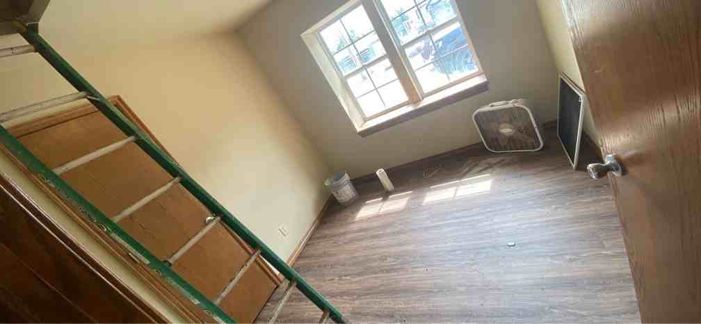 117 W Main St #1 - Photo 5 of 27