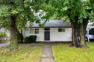 featured image of 3765 S Liverpool Rd #1