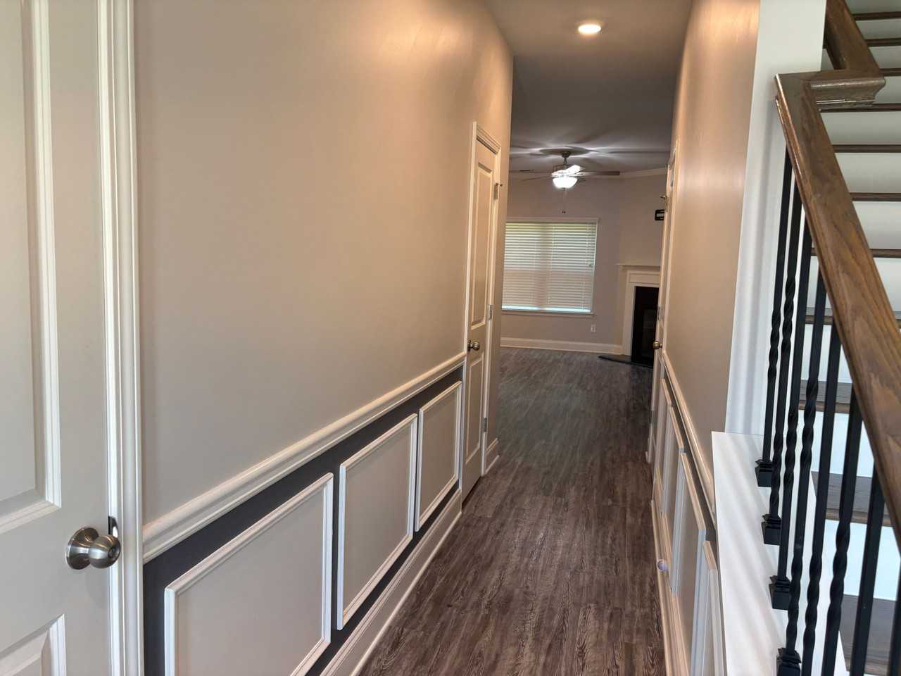 2557 Castellan Dr - Photo 2 of 17
