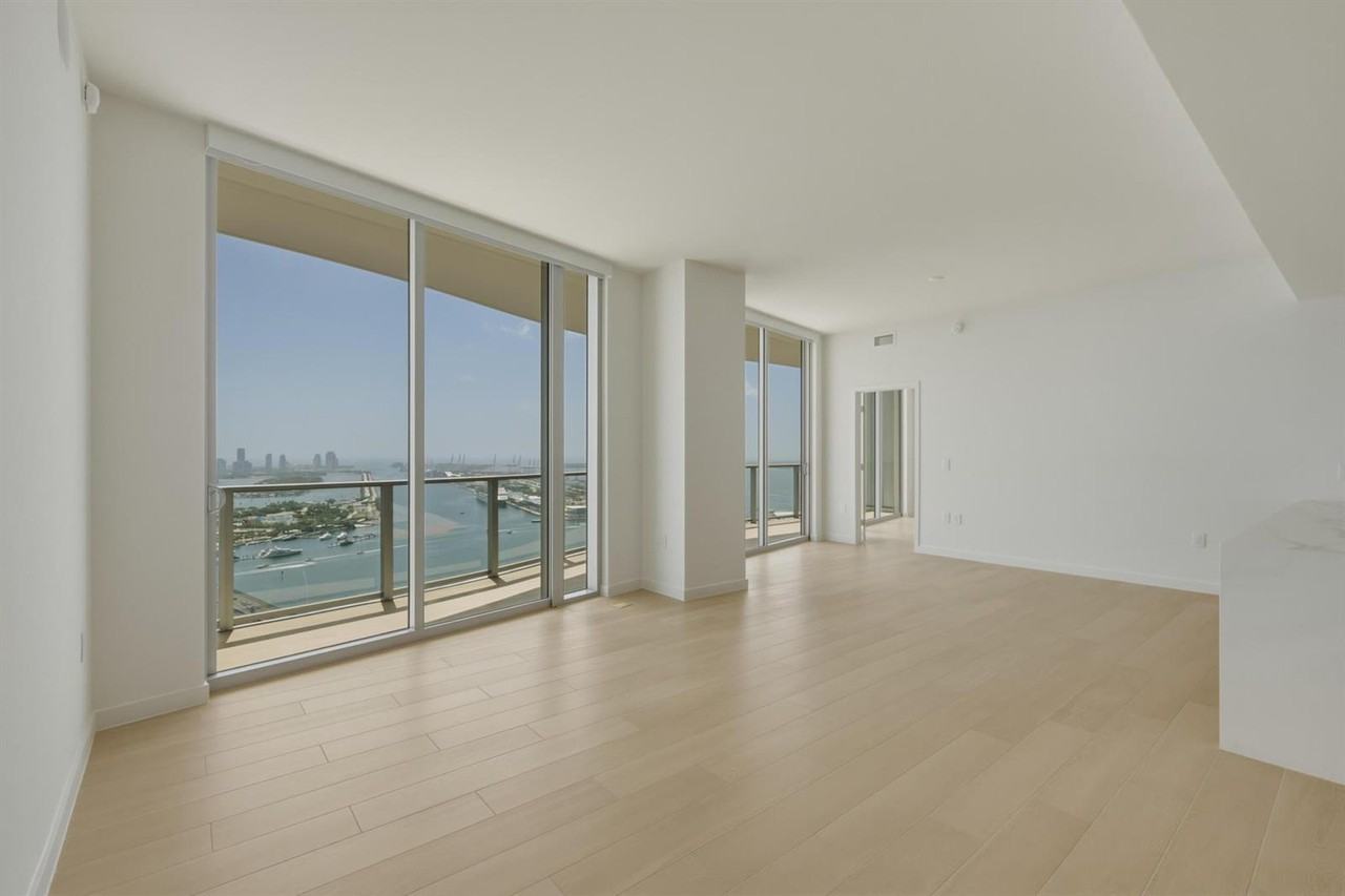 NE 15th St & Biscayne Blvd - Photo 7 of 23