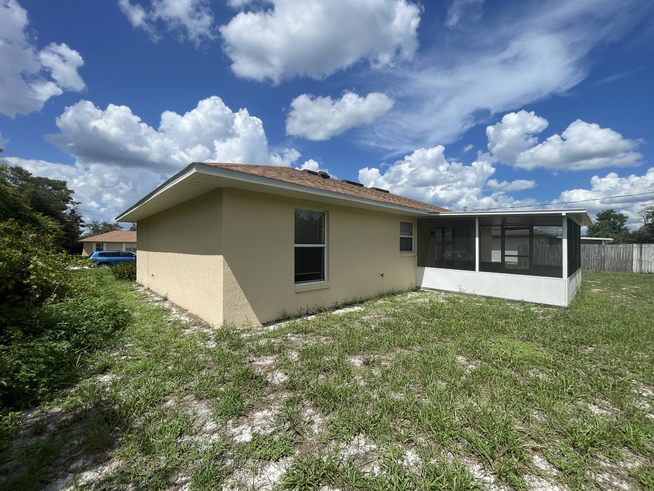 3049 Mandeville St #1 - Photo 4 of 20
